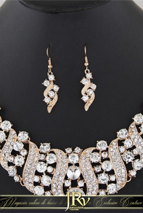 Set Jamila White din Colectia de Seturi